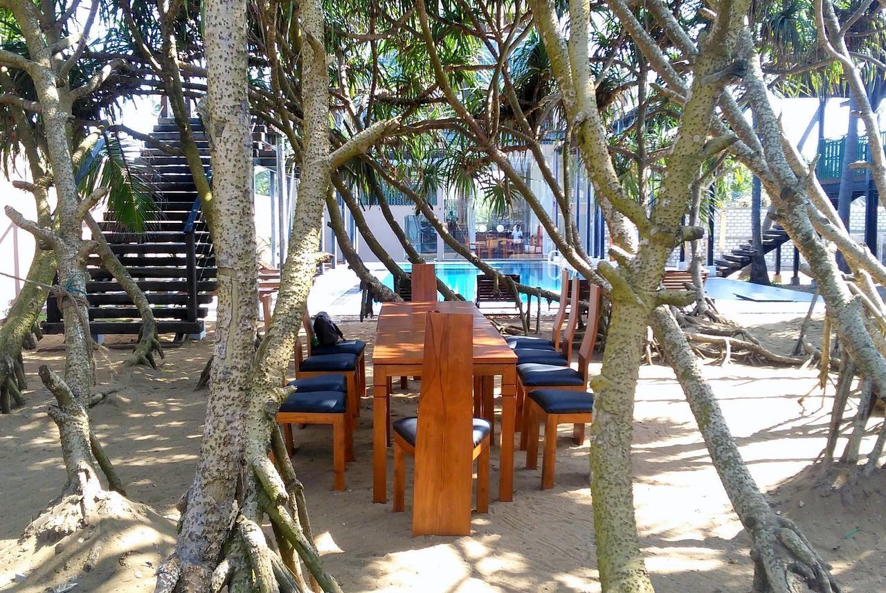 Saprin Beach Resort Ушветакейева Екстериор снимка