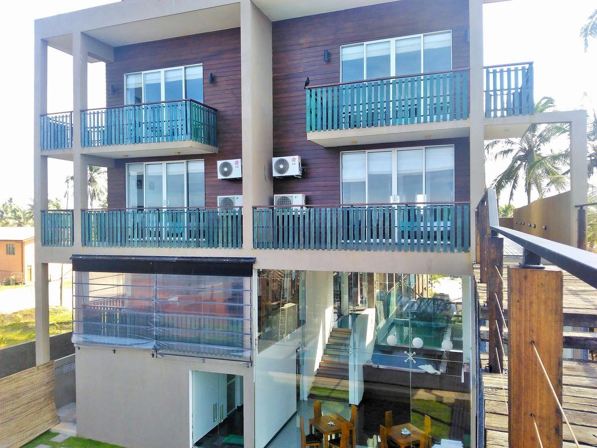 Saprin Beach Resort Ушветакейева Екстериор снимка